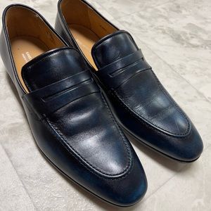 Saks Fifth Avenue mens dark blue loafers, size 12, NEW in box